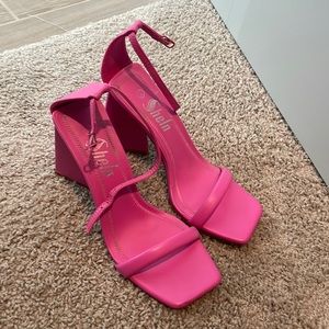 Hot pink heel